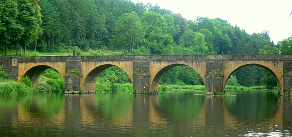 Chiny Pont St Nicolas